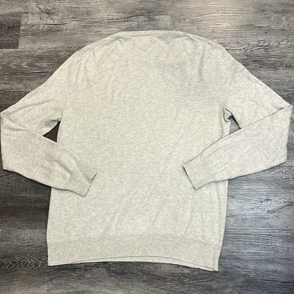 JCrew Men's Gray crew neck cashmere blend sweater - Picture 5 of 5